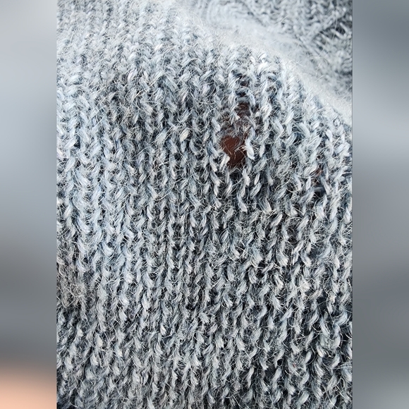 Aritzia Little Moon tunic sweater - Picture 3 of 5